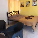 Madan Motels
